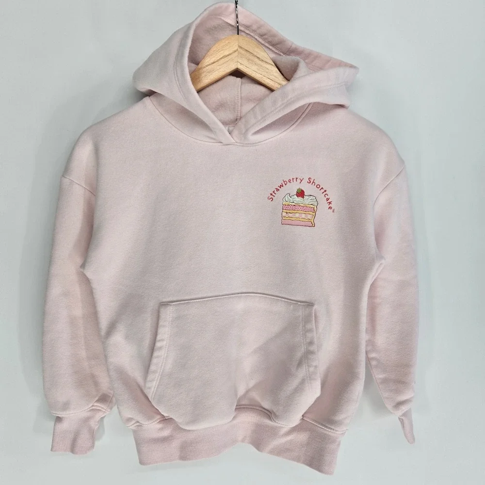 Strawberry Shortcake Hoodie Girls Medium M 8 Pink Fleece Hooded Sweatshirt